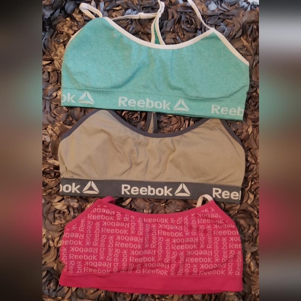 Reebok girls sport bras - Picture 4 of 7